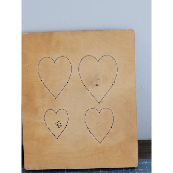 Accucut Layering heart die studio jumbo - Picture 1 of 3